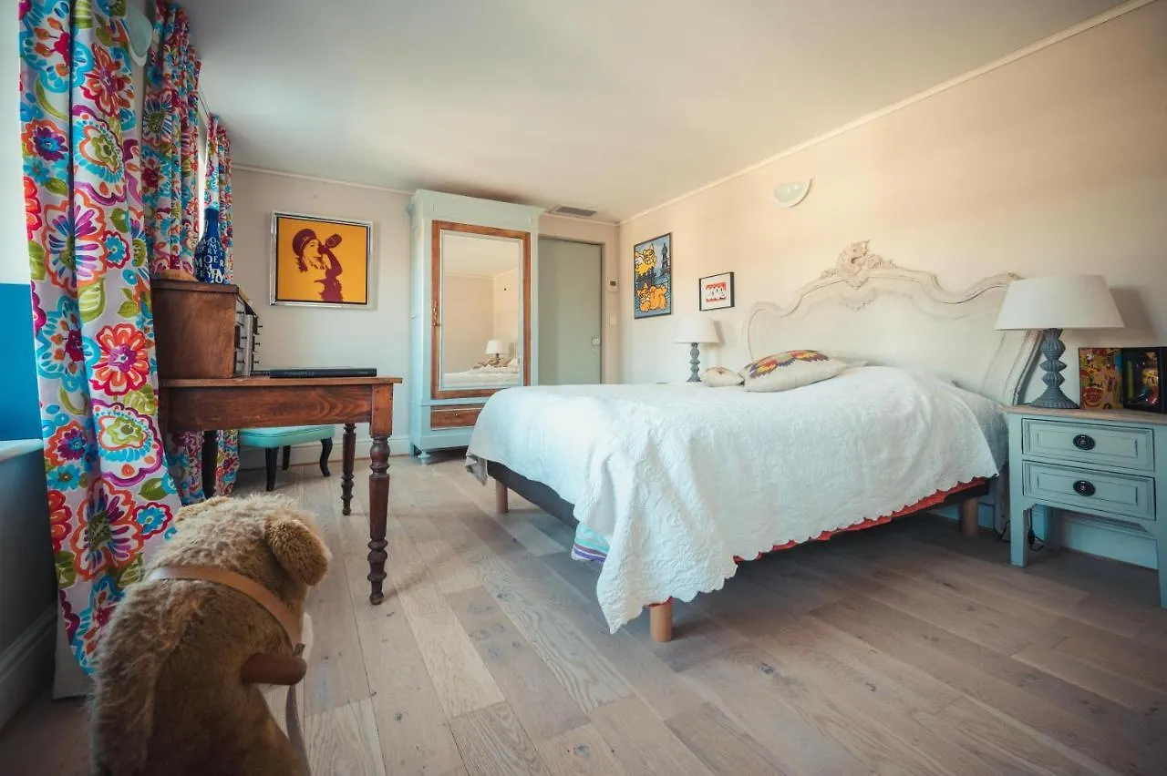 Bastide du Bau Reddoun, chambres d'hôtes, maison d'artiste en Provence Callian  Couette-café